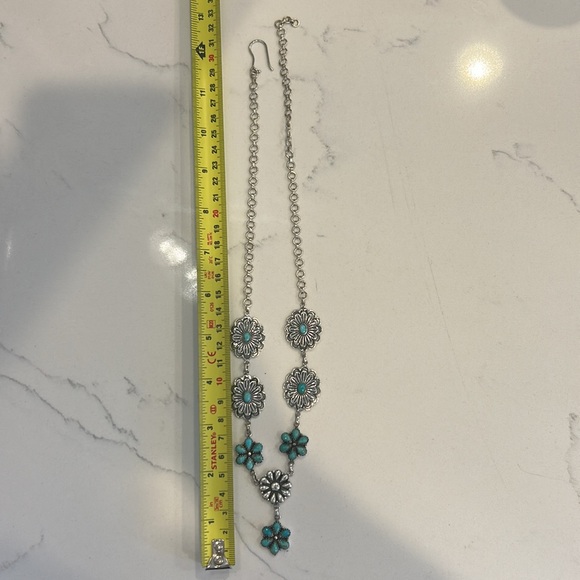 925 sterling and turquoise necklace 

Adjustable - Picture 4 of 4